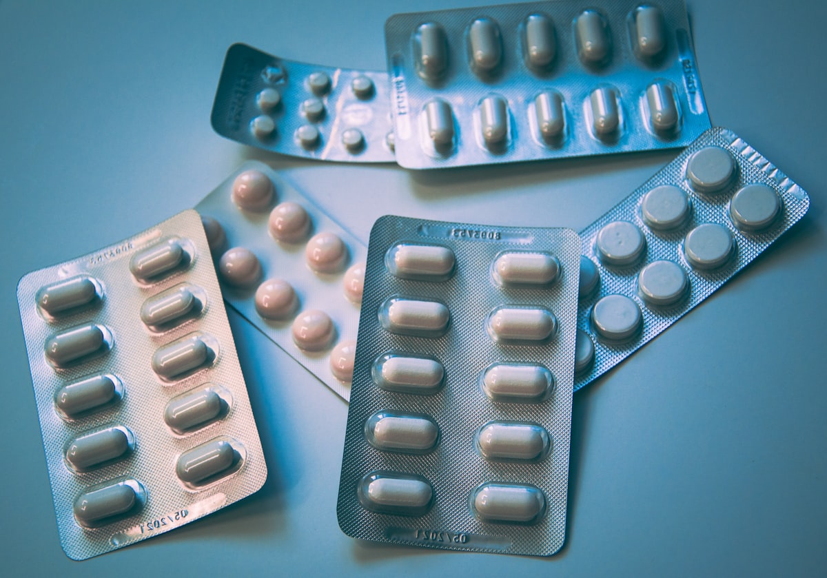 Blister cu comprimate, simbol pentru medicația orală în diabetul zaharat tip 2